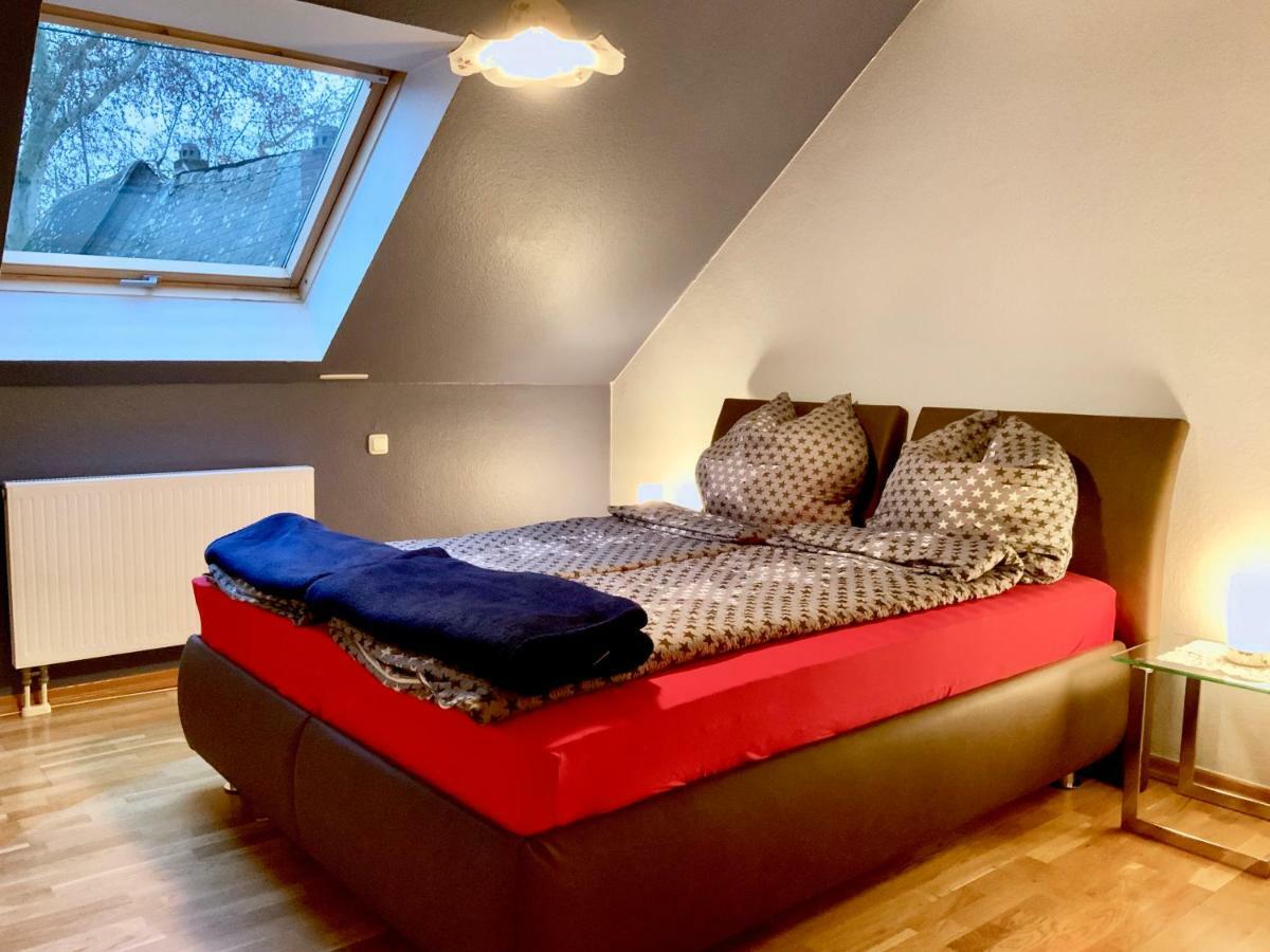 Ferienwohnung Om Maat Erpel Exterior foto